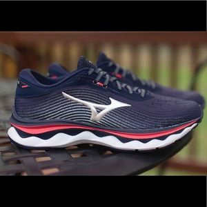 Mizuno Wave Sky 05 Women’s Shoes 7.5